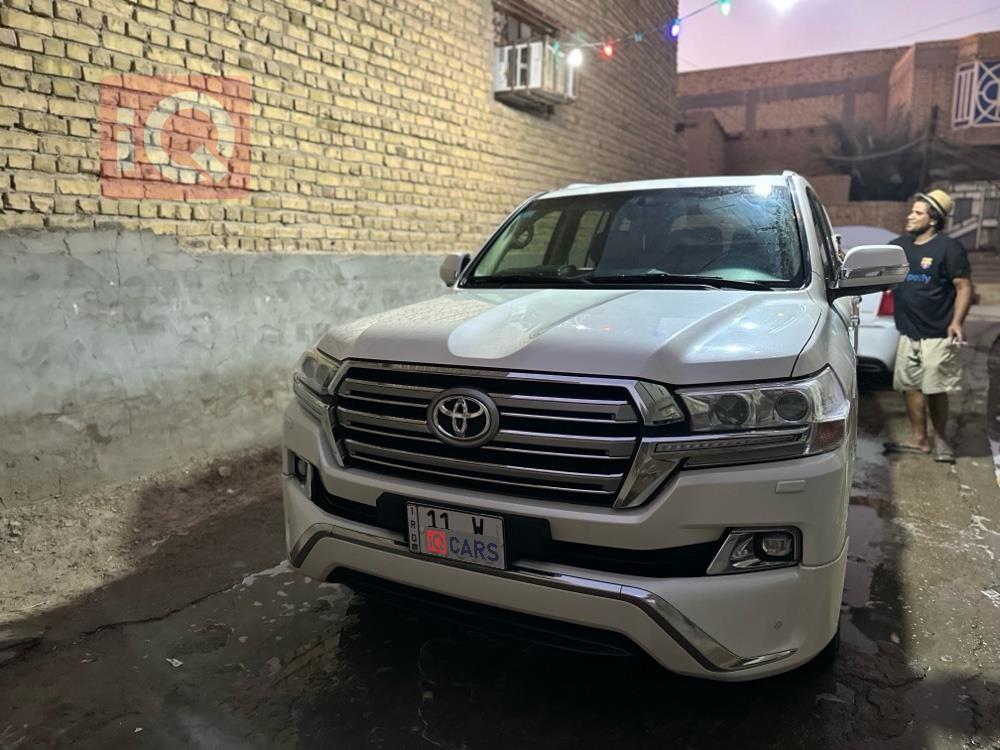 تويوتا لاندكروزر